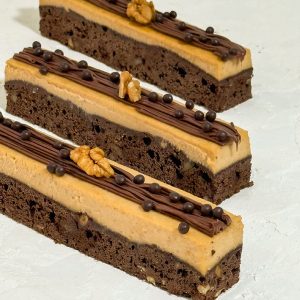 آموزش آنلاین براونی گردو با گاناش و کرم پرالین – ندا توکلی