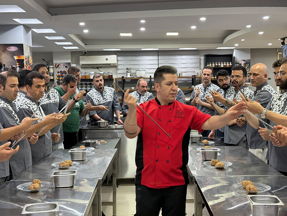 استاد ابوالحسنی در دوره جامع کباب ، آکادمی بوراکس